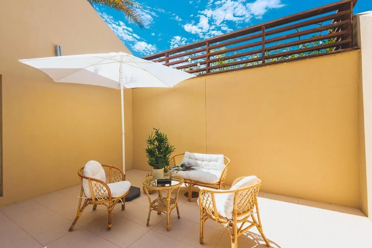 Апартаменты Voyage Al Zeina With Beach Access Абу-Даби